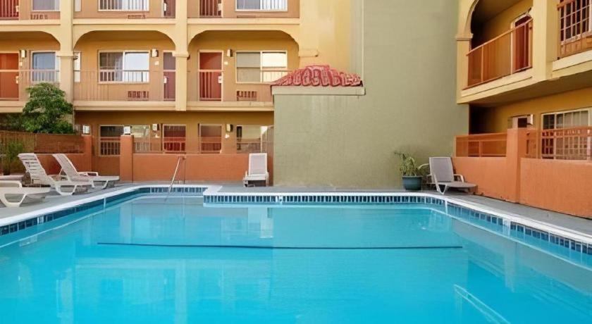 Solaire Angeles 2* Los Angeles